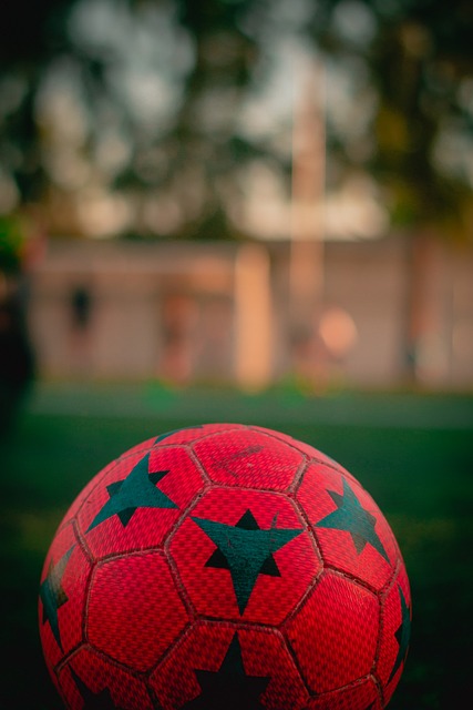 保罗生涯总助攻和抢断皆排名历史第二，仅次于斯托克顿